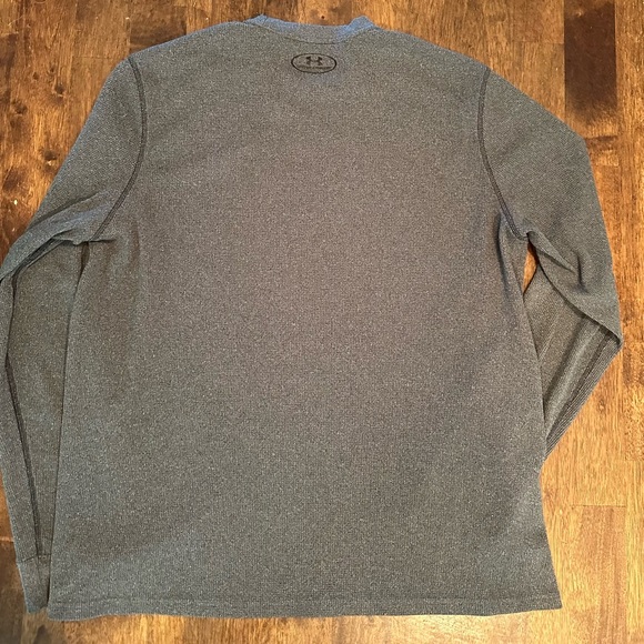 Grey XL UnderArmour Long sleeve shirt - Picture 2 of 3
